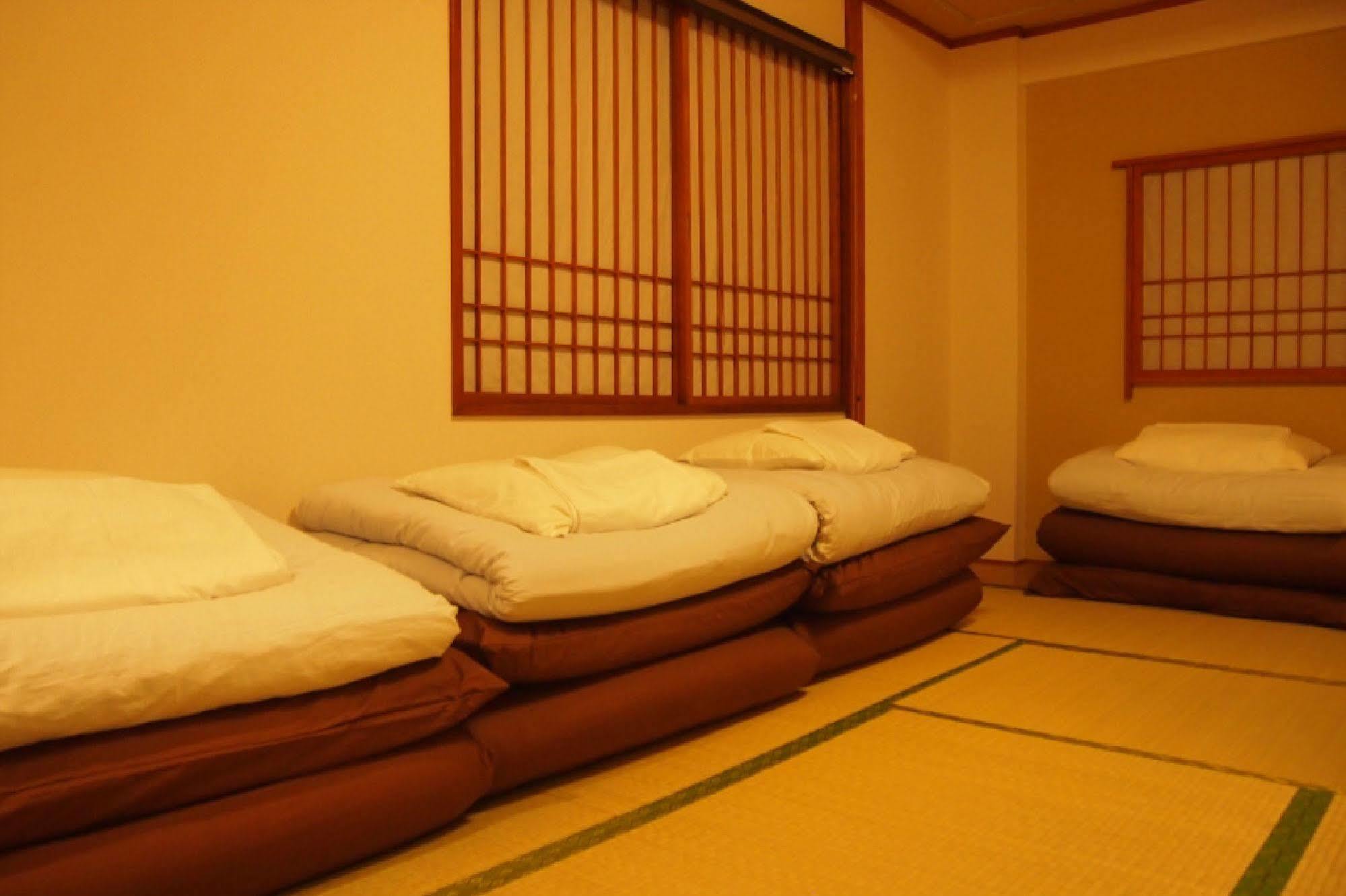 Khaosan Chitose Family Hostel Exterior photo